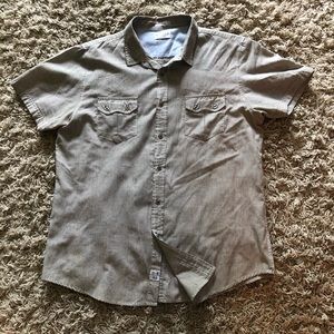 Division- E Shortsleeved Men’s Button Down